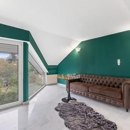 Black Dragon Haven Luxury With Pool, Sauna & Jacuzzi Villa