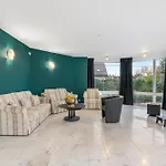 Black Dragon Haven Luxury With Pool, Sauna & Jacuzzi Prag