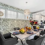 Black Dragon Haven Luxury With Pool, Sauna & Jacuzzi Βίλα Πράγα