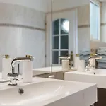 Black Dragon Haven Luxury With Pool, Sauna & Jacuzzi Villa Prag