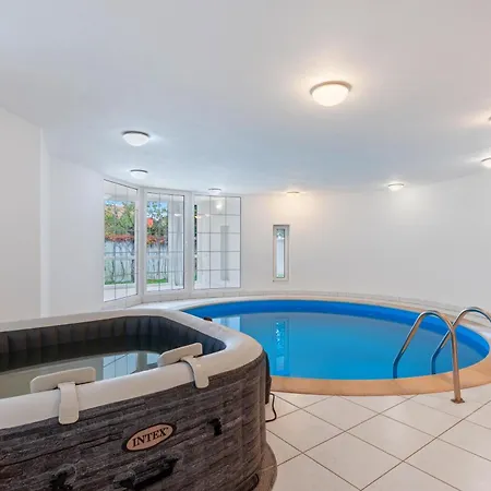 Villa Black Dragon Haven Luxury With Pool, Sauna & Jacuzzi