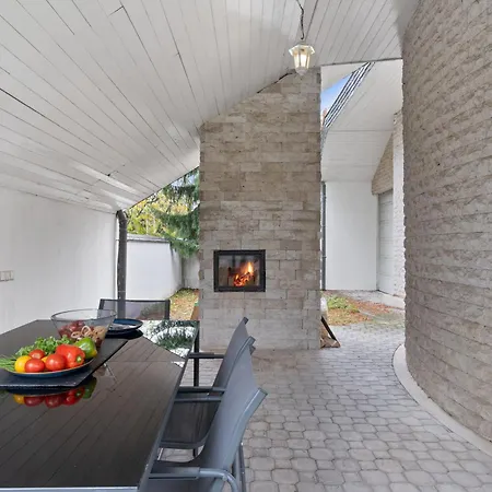 Black Dragon Haven Luxury With Pool, Sauna & Jacuzzi Villa Praag