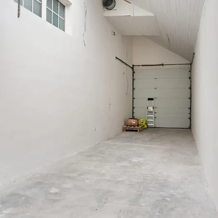 Black Dragon Haven Luxury With Pool, Sauna & Jacuzzi Villa