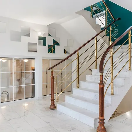 Black Dragon Haven Luxury With Pool, Sauna & Jacuzzi * Praag