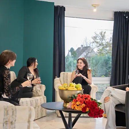 Black Dragon Haven Luxury With Pool, Sauna & Jacuzzi * Praag