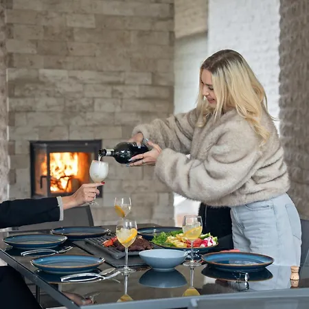 Black Dragon Haven Luxury With Pool, Sauna & Jacuzzi Villa *