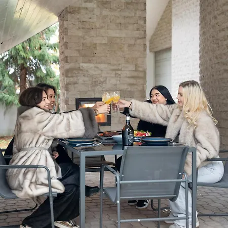 Black Dragon Haven Luxury With Pool, Sauna & Jacuzzi Villa *