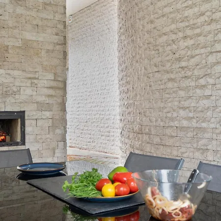 Black Dragon Haven Luxury With Pool, Sauna & Jacuzzi * Praag