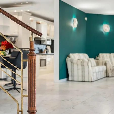 Black Dragon Haven Luxury With Pool, Sauna & Jacuzzi Villa