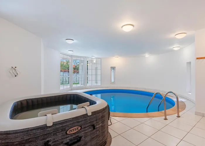 Villa Black Dragon Haven Luxury With Pool, Sauna & Jacuzzi